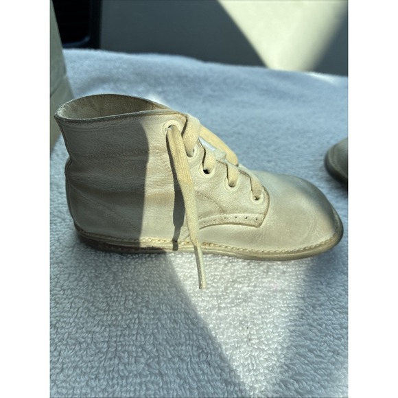 Vintage TRIMFOOT WHITE LEATHER WALKING SHOES BABY TODDLER - Picture 9 of 16